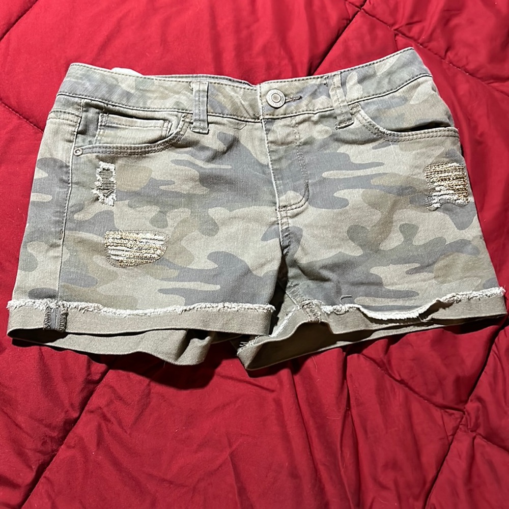 Mudd girls Jean shorts size 14 camo